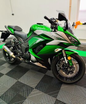 Kawasaki Z1000SX - 4