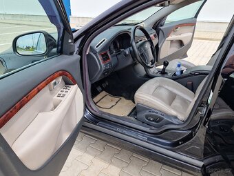 Volvo v70 - 4