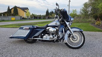 Harley Davidson,Street Glide - 4