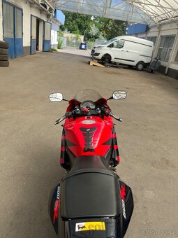 HONDA CBR 600 RR - 4
