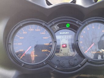 Suzuki DL 650 V-Strom - 4