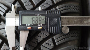 Zánovní zimní pneu Hankook 205/55/17 XL, DOT2924 - 4
