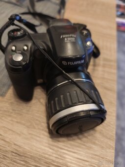 FujiFilm s5600 - 4