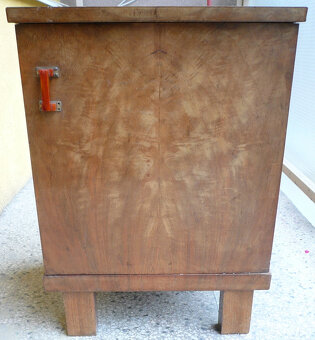 Dva noční stolky - 4