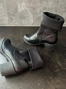 dámské černé polokozačky - 4