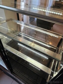 Chladicí vitrína - 4