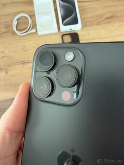 Apple Iphone 15 Pro Max 256GB černý - 4