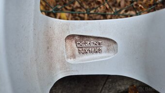 Prodám dvě sady kol včetně pneu - 4