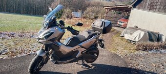 Honda ADV 350 - 4
