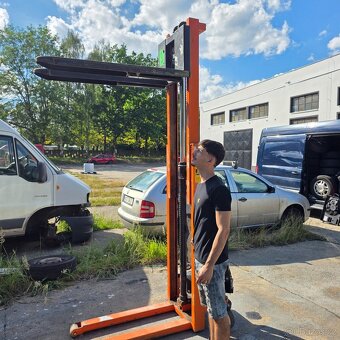 Prodam paletak výška do 3m - 4