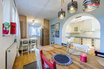 Prodej rodinného domu, 354 m², Dalovice, ul. V Břízkách - 4