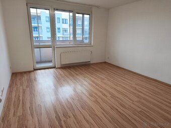 Pronájem bytu 2+kk s balkonem, ca 62 m2, v Liberci. - 4