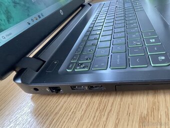 Prodám herní notebook HP Pavilion Gaming 15-ak002nh - 4