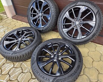 Zánovní zimní sada Renault Megane E-Tech 18" 195/60/18 - 4
