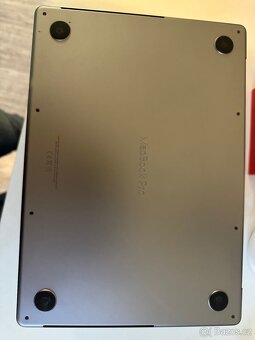 MacBook Pro M2 14" 512GB 16GB RAM - 4