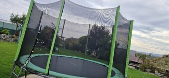 Trampolína 366cm se sítí a žebříkem / TOP stav - 4