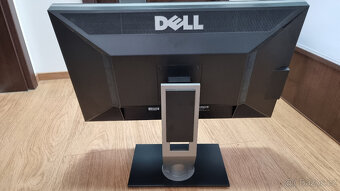 27palcový širokoúhlý plochý monitor Dell UltraSharp U2711 - 4
