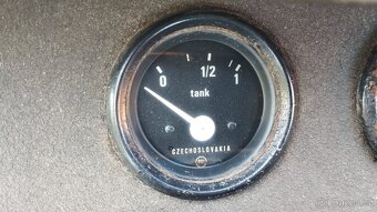 Palubní deska na ŠKODA 110R erko s budíky jen osobně - 4