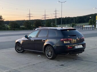 đ„Alfa Romeo 159â2.4JTDm, 147 kW â 2010âQ-Tronicđ„ - 4