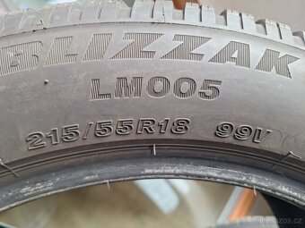 Prodám zimní pneu 215/55/18 99v Bridgestone - 4