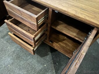 Krásná NOVÁ hnědá Komoda masivní Akácie 147cm - 4