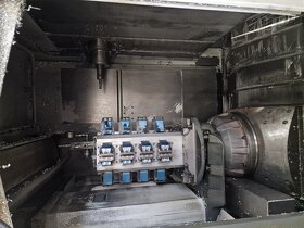 Horizontální paletové obráběcí centrum HAAS EC 400 - 4