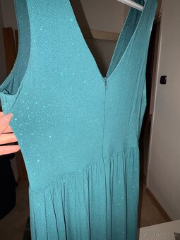 Zelené plesové šaty - 4