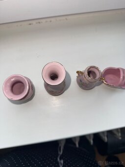 Růžové vázičky a miniatury - 4