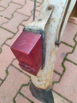 Babetta 207-zadní blatník se světlem - 4