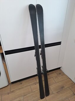 Sjezdové lyže, hůlky - 4