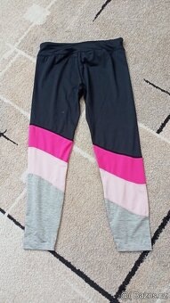 pár kousků pro dívku 146/152 - levně - 4