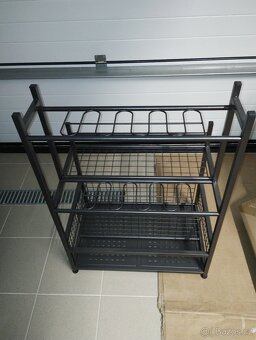 kovový stojan, organizér na zahradní nářadí - 4