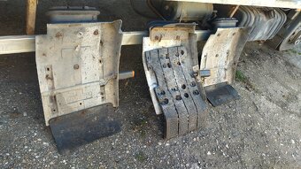 Blatníky Iveco Eurocargo - 4