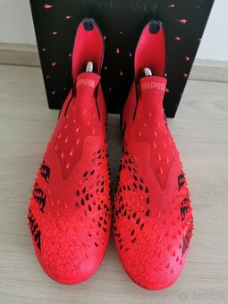 Kopačky Adidas PREDATOR FREAK + FG (červené) - 4