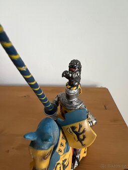 Turnajový rytíř modří žlutý - 4