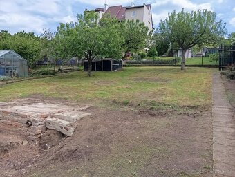 ZAHRADA S GARÁŽÍ TRMICE U ÚSTÍ NAD LABEM - 4