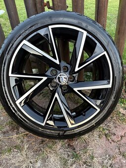 Skoda Kamiq letni sada Vega 215/55-18 GoodYear TOP - 4