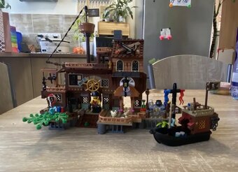 Stavebnice typu LEGO Pirátská pevnost – Stavebnice plná dobr - 4