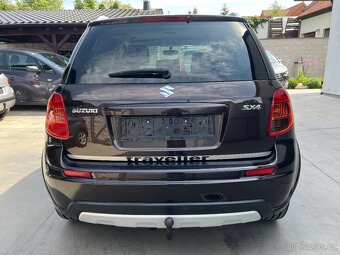 SUZUKI SX4 1,6i 88KW 1.MAJITEL 35000KM NAVIG.TAŽNÉ VYHŘ.SED. - 4