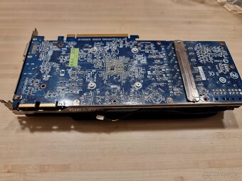 Grafická karta Gigabyte HD7950 WindForce (3GB) - 4