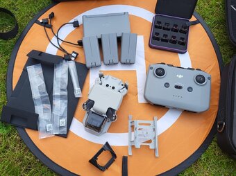 DJI Mini 2 FLY MORE COMBO - 4