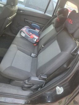 Opel Zafira - 4