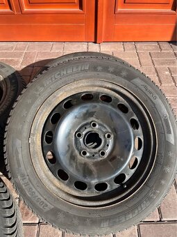 disky 5x112 (Škoda) + zimní pneu Michelin - 4