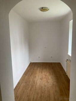 Pronajem bytu 2+1 Valašské Klobouky s balkonem - 4