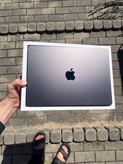 Macbook Pro M3 Pro 18 GB 1 TB - 4