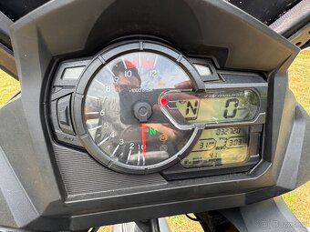 Suzuki DL 650 V-strom XT - 4