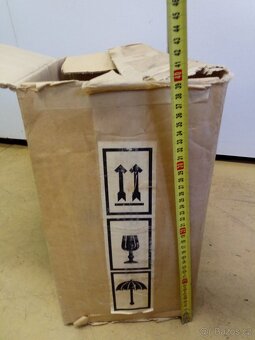 Krabice k magnetofonu B100 - 4