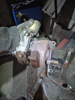 1.9 dci 88 kw renault turbo - 4