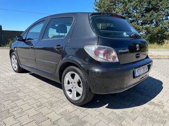 Peugeot 307 2.0 16V - 4