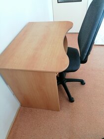 Počítačový stůl s kancelářskou židlí - 4